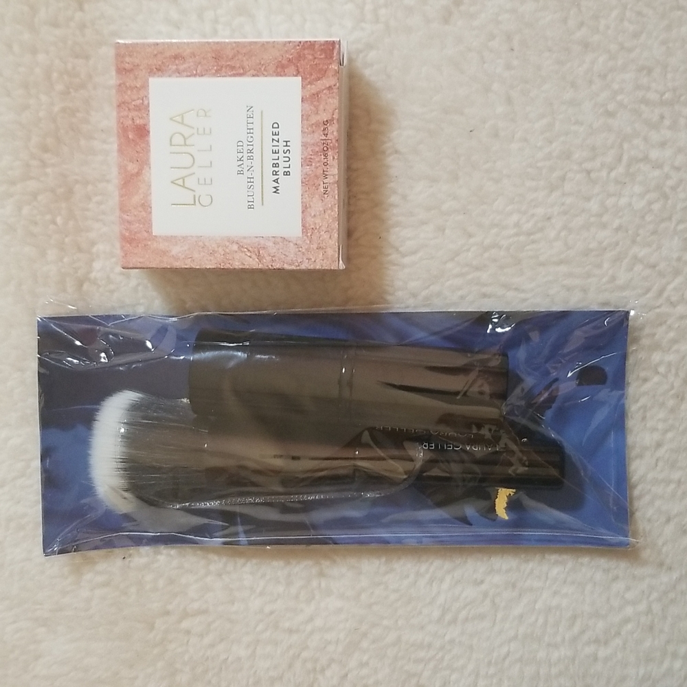 NIB Laura Geller Better Together 2 pc Face Brush Set & Baked N Brighten blush